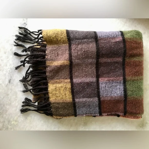 Colorful block squares wrap around scarf - Picture 6 of 6